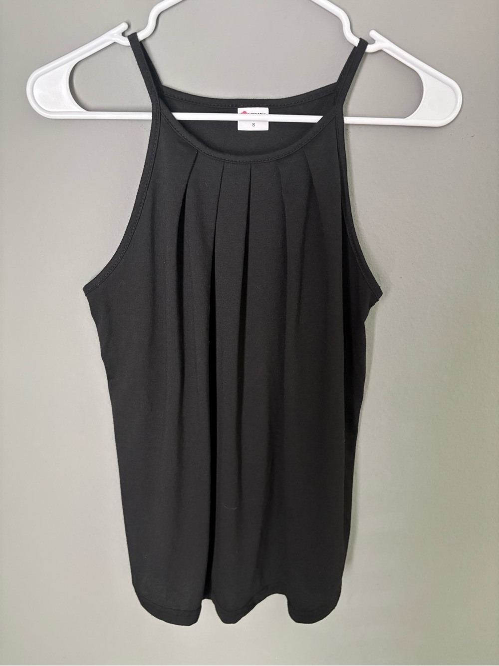 WIHOLL High Neck Halter Tank Tops Lot of 2 Small Black White Pleated Cami